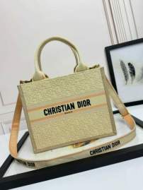 Picture of Dior Handbags _SKUfw238916209fw
